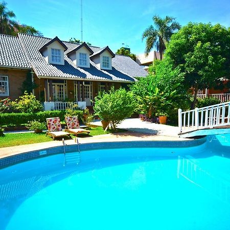 Hotel Posada La Sorgente ปูแอร์โตอีกวาซู ภายนอก รูปภาพ
