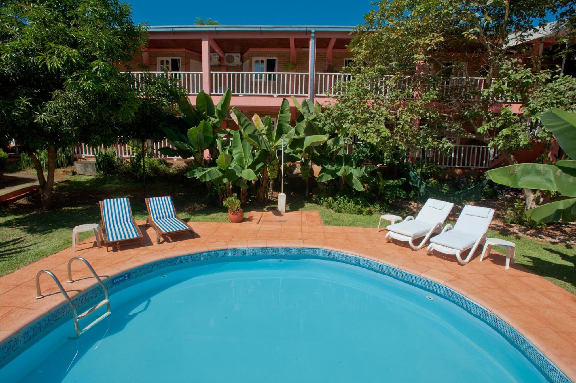 Hotel Posada La Sorgente ปูแอร์โตอีกวาซู ภายนอก รูปภาพ