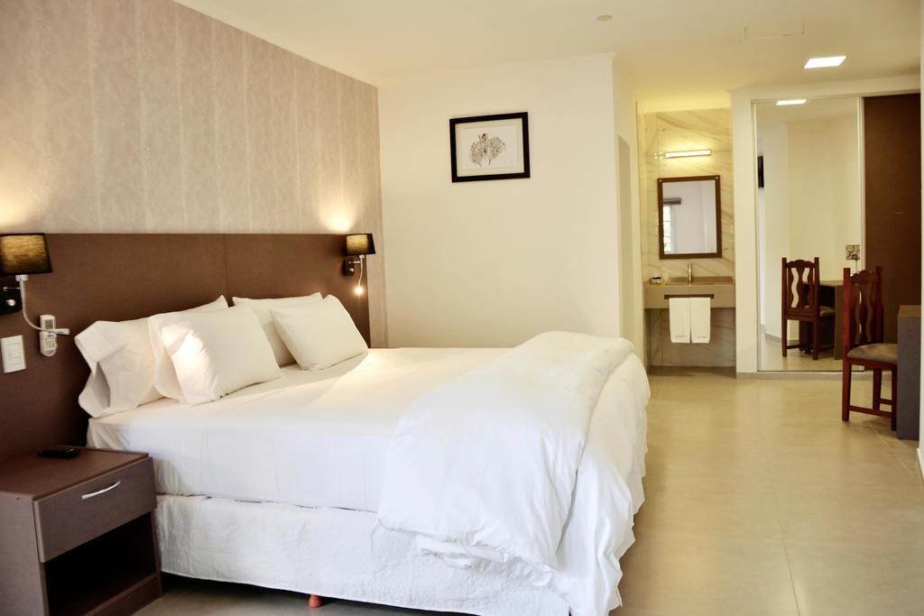 Hotel Posada La Sorgente ปูแอร์โตอีกวาซู ภายนอก รูปภาพ
