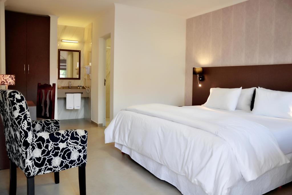 Hotel Posada La Sorgente ปูแอร์โตอีกวาซู ภายนอก รูปภาพ