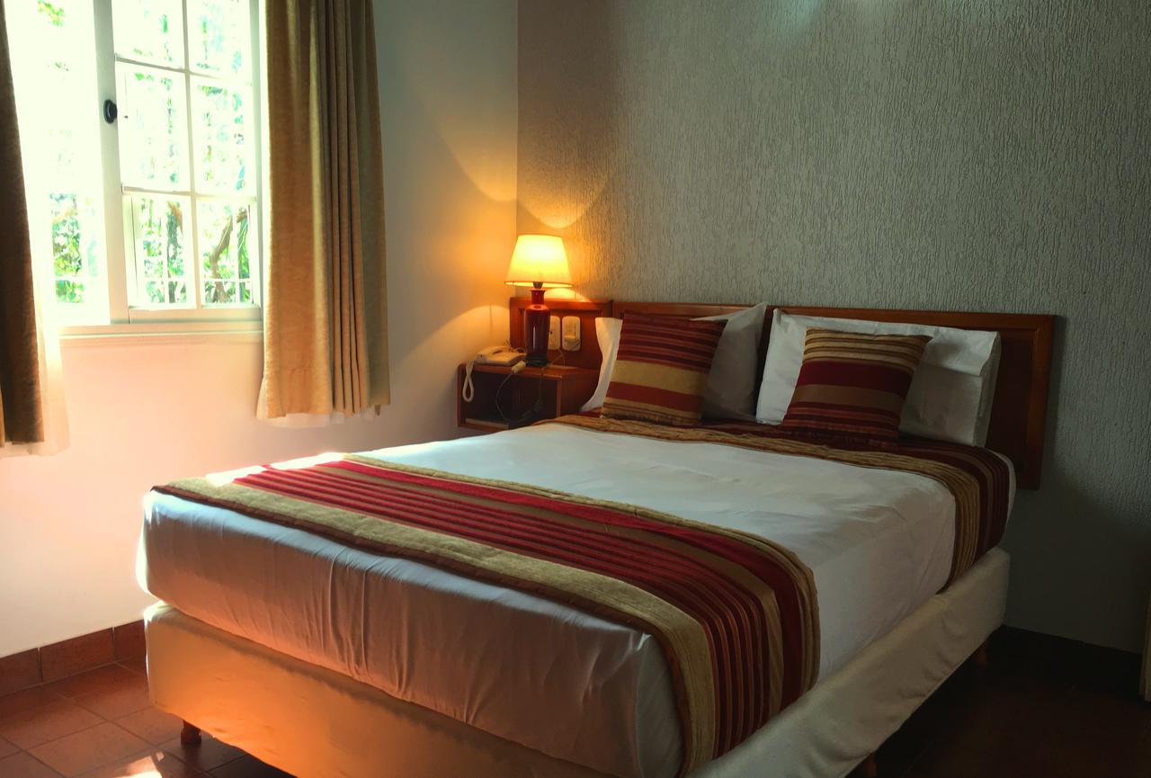 Hotel Posada La Sorgente ปูแอร์โตอีกวาซู ภายนอก รูปภาพ