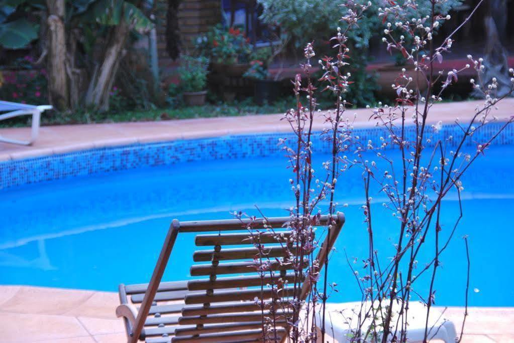 Hotel Posada La Sorgente ปูแอร์โตอีกวาซู ภายนอก รูปภาพ
