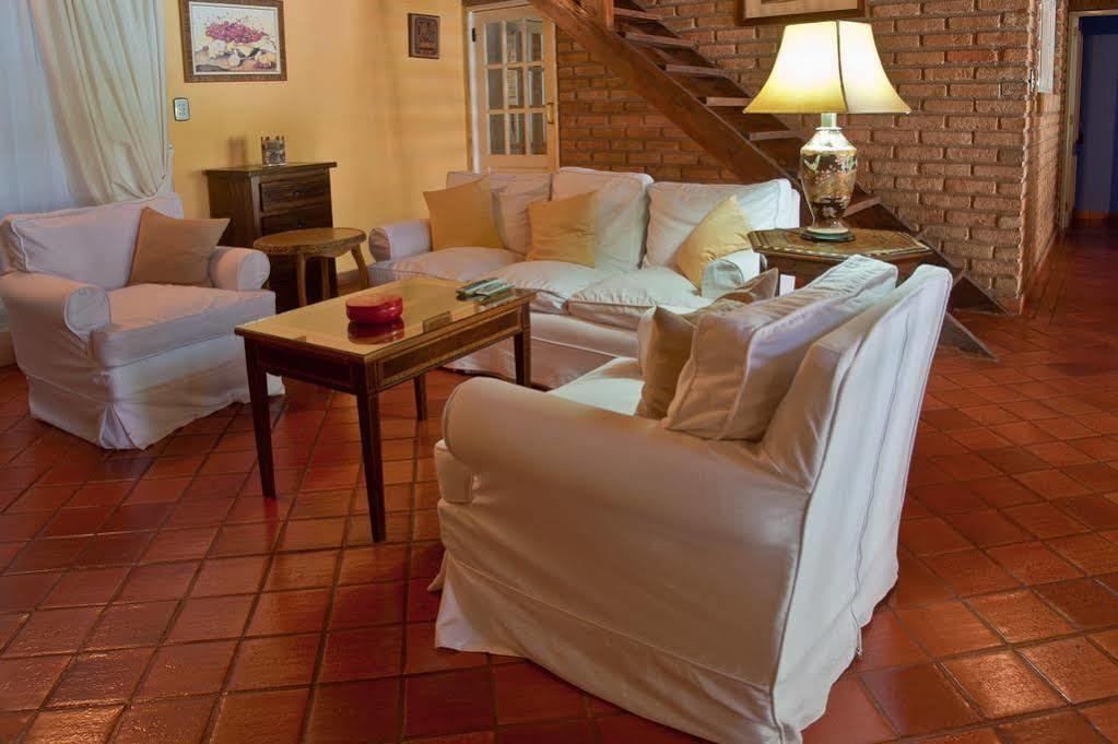 Hotel Posada La Sorgente ปูแอร์โตอีกวาซู ภายนอก รูปภาพ